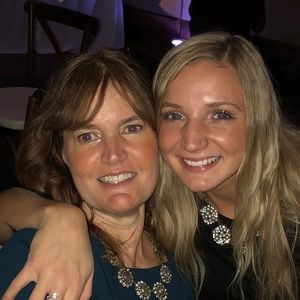 Meet your Posher, Caroline